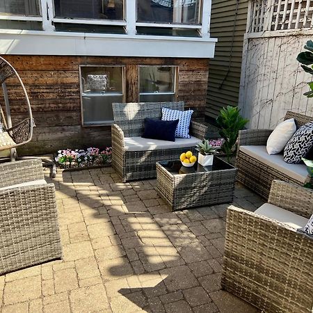 3 Bedroom Spacious Home In Ideal Location W Free Parking Back Yard Pets Welcome 芝加哥 外观 照片
