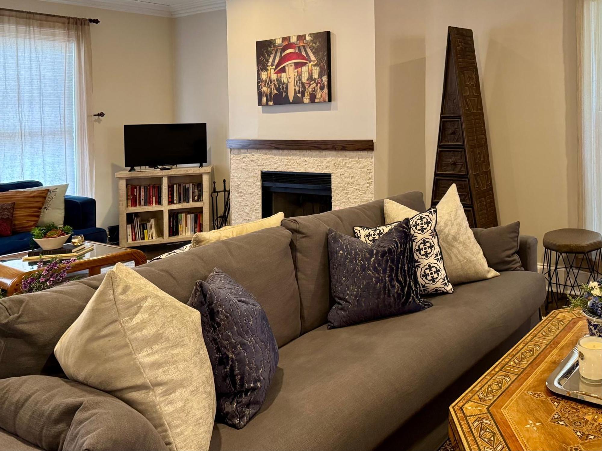 3 Bedroom Spacious Home In Ideal Location W Free Parking Back Yard Pets Welcome 芝加哥 外观 照片