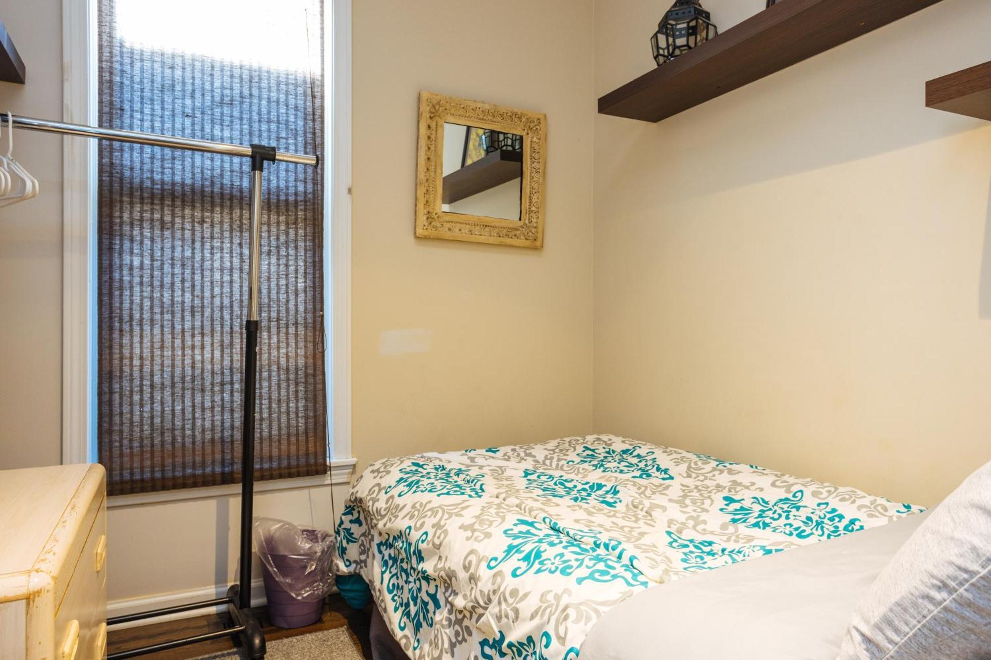 3 Bedroom Spacious Home In Ideal Location W Free Parking Back Yard Pets Welcome 芝加哥 外观 照片