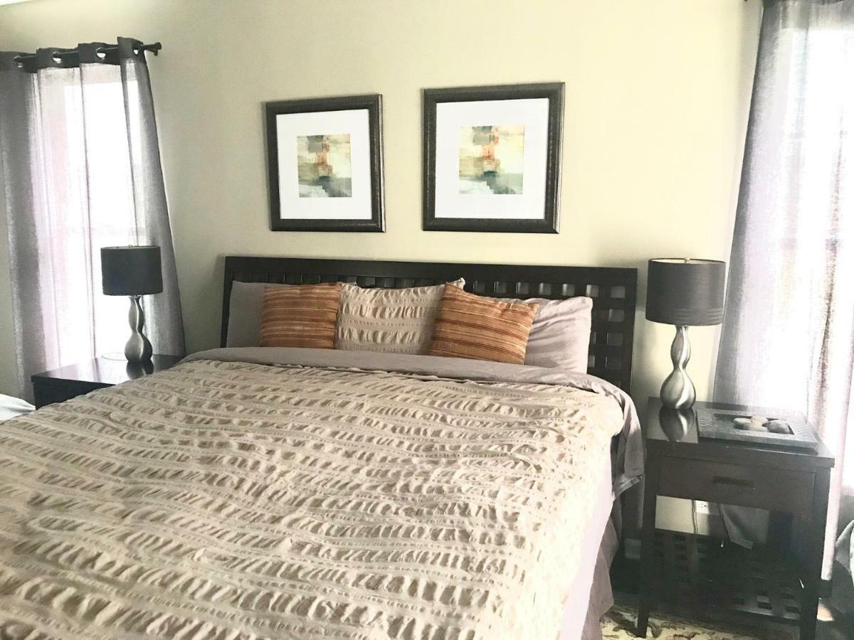 3 Bedroom Spacious Home In Ideal Location W Free Parking Back Yard Pets Welcome 芝加哥 外观 照片
