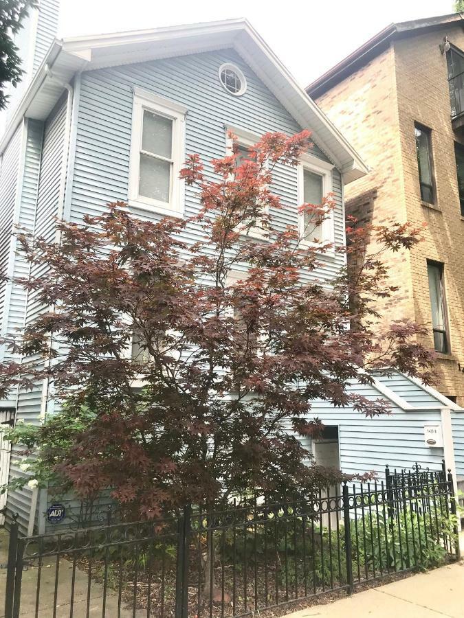 3 Bedroom Spacious Home In Ideal Location W Free Parking Back Yard Pets Welcome 芝加哥 外观 照片